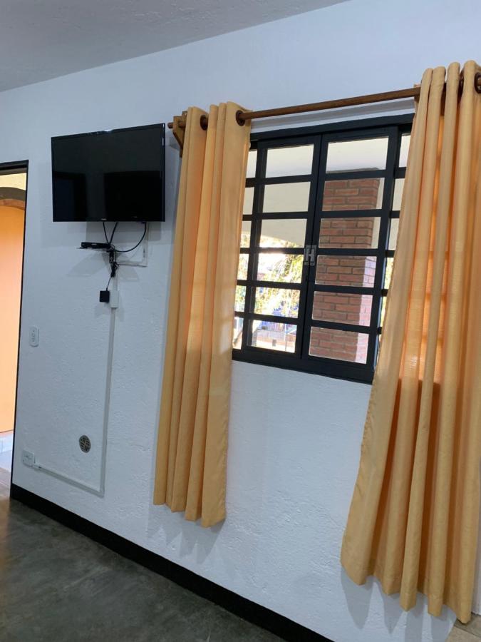 Casa Da Ines Exclusiva Para 01 Ou 02 Casais Ou Familia มงชิแวร์จิ ภายนอก รูปภาพ